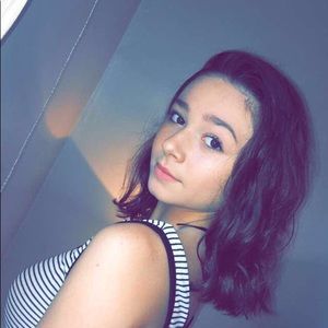 Meet your Posher, Lydia